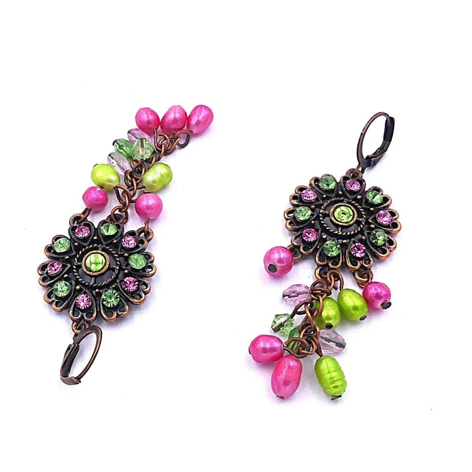 Pendientes boho chic, metal cobrizo, strass y perlas nacaradas verdes y rosas – photo 2